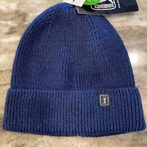 - Hat beanie PGA Tour navy ribbed beanie. New with tags. Can wear cuffed.
C